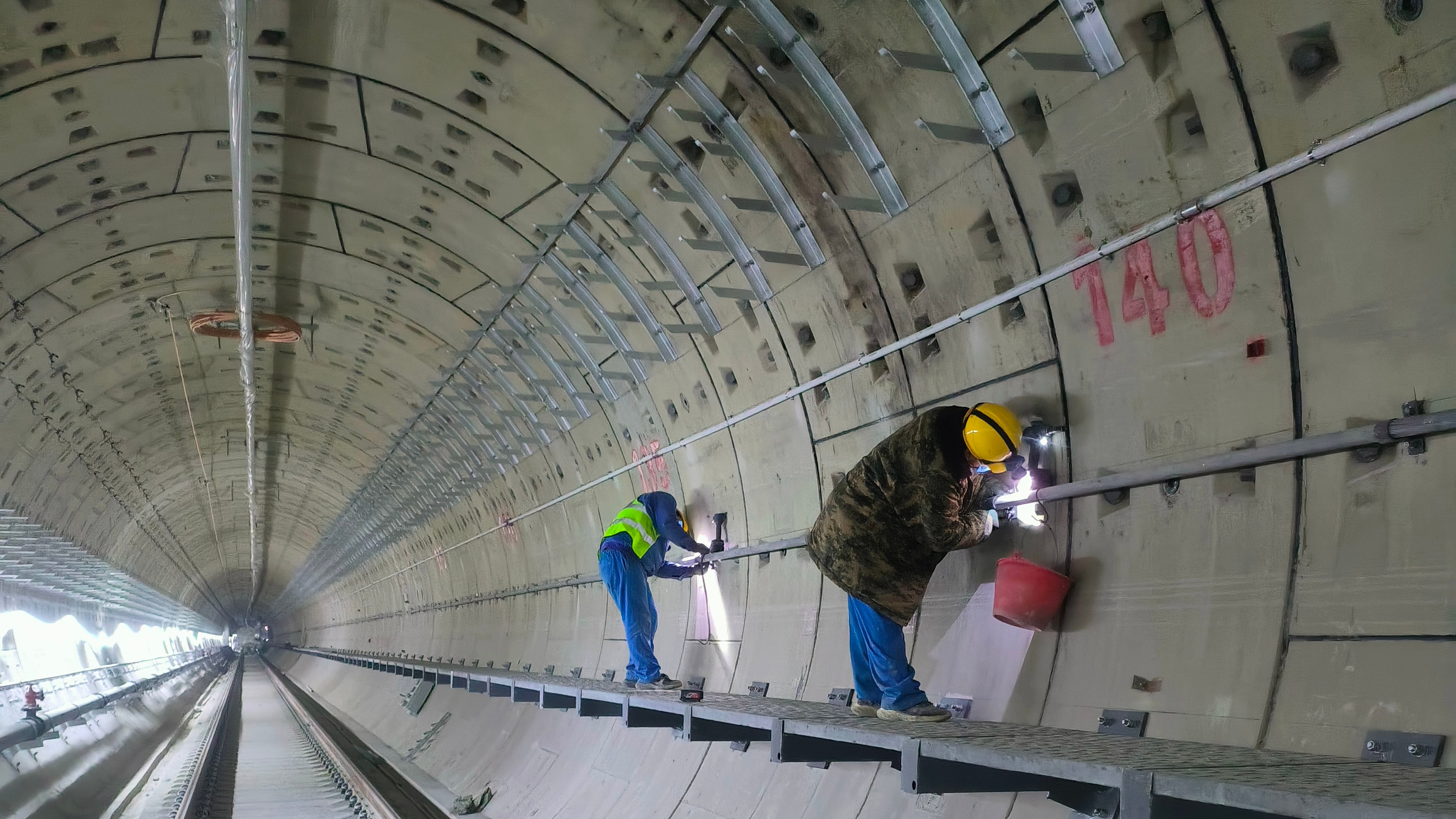 Participated in the Shijiazhuang Metro Tunnel Project, supplying cable tray supports, evacuation walkways and cantilever brackets.